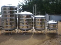 Stainless Steel Water Tank, Less than 1000L